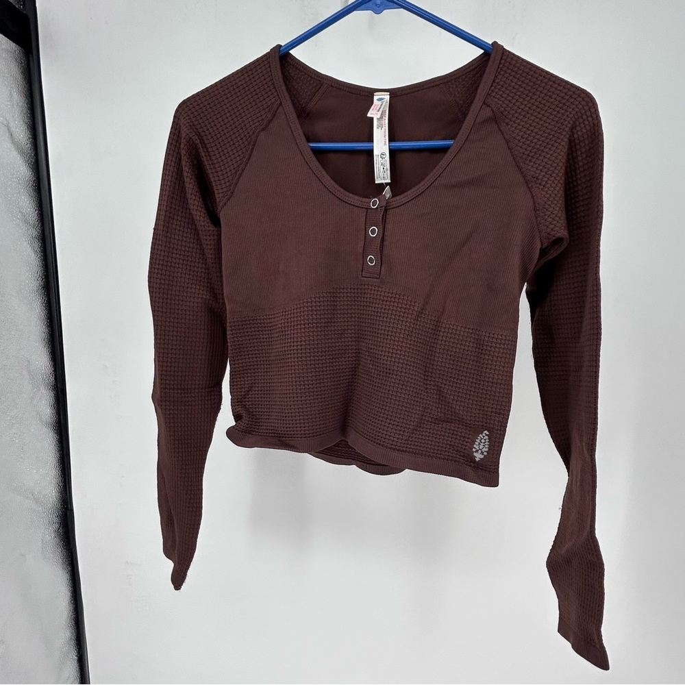 NWT FP Free People Movement Bail Out Long Sleeve Layer Size  M/L in Brown